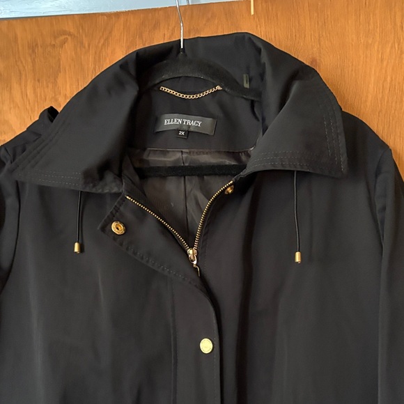 Ellen Tracy Women’s Full Zip Black Lightweight Jacket - Picture 3 of 7